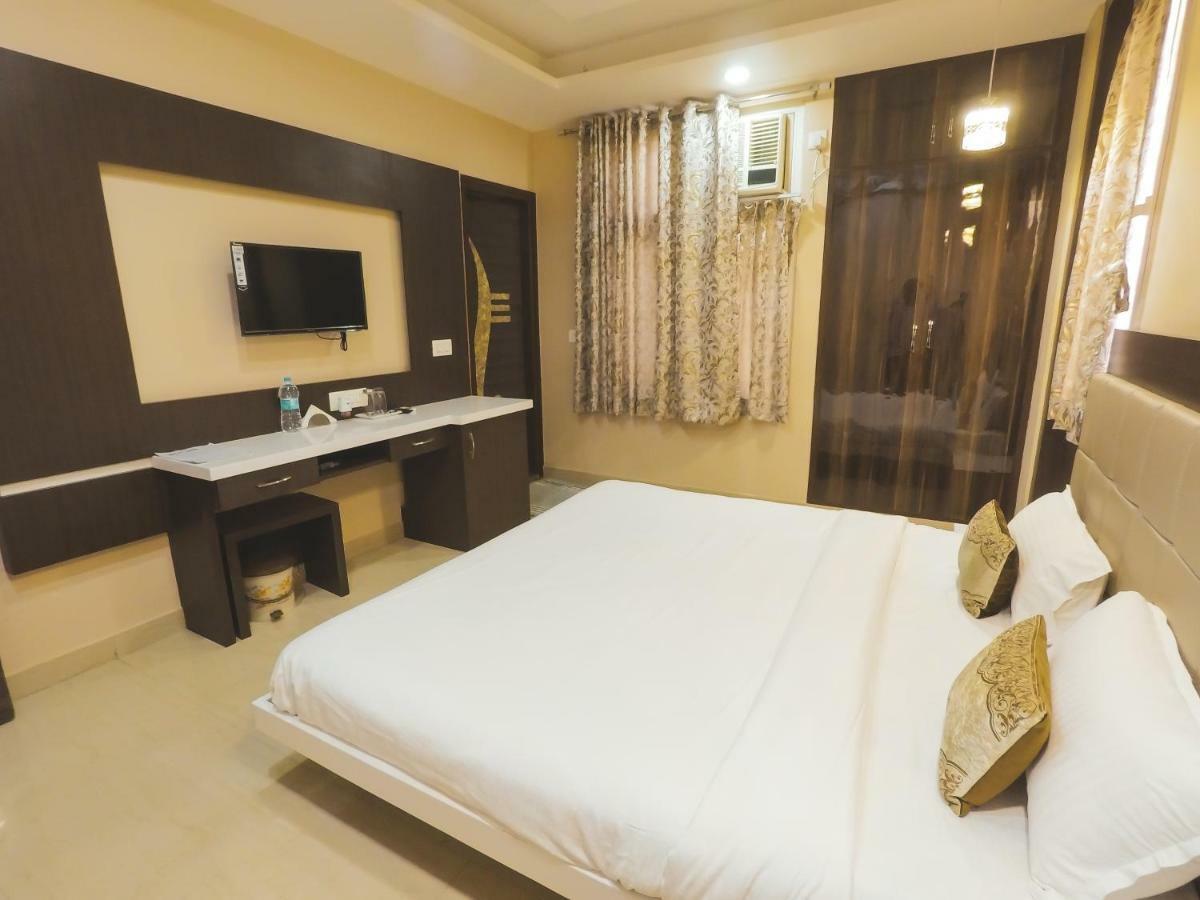 Travelling Troopers Homestay Varanasi Ngoại thất bức ảnh